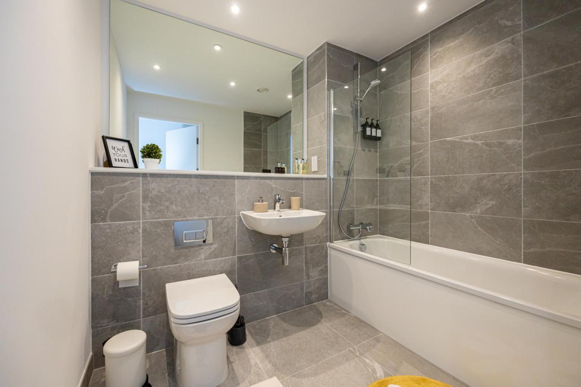 City Center Ultra-Luxe 2Bed Villa Amalfi Manchester Exterior foto